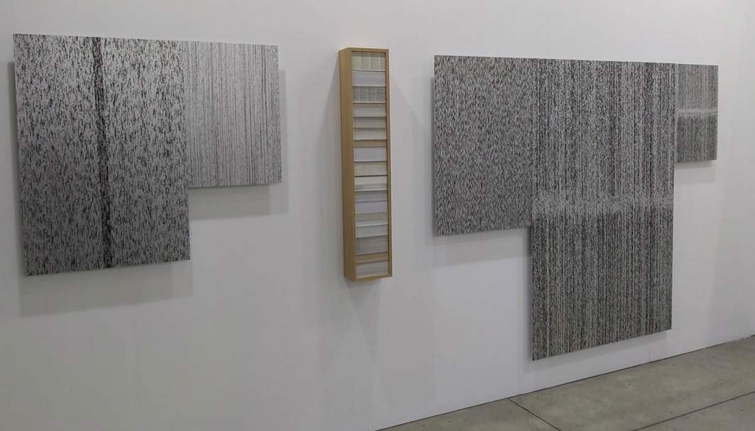 日本藝術家團體「intext」《Dimensional Wall（Book）》。（高森信男提供）