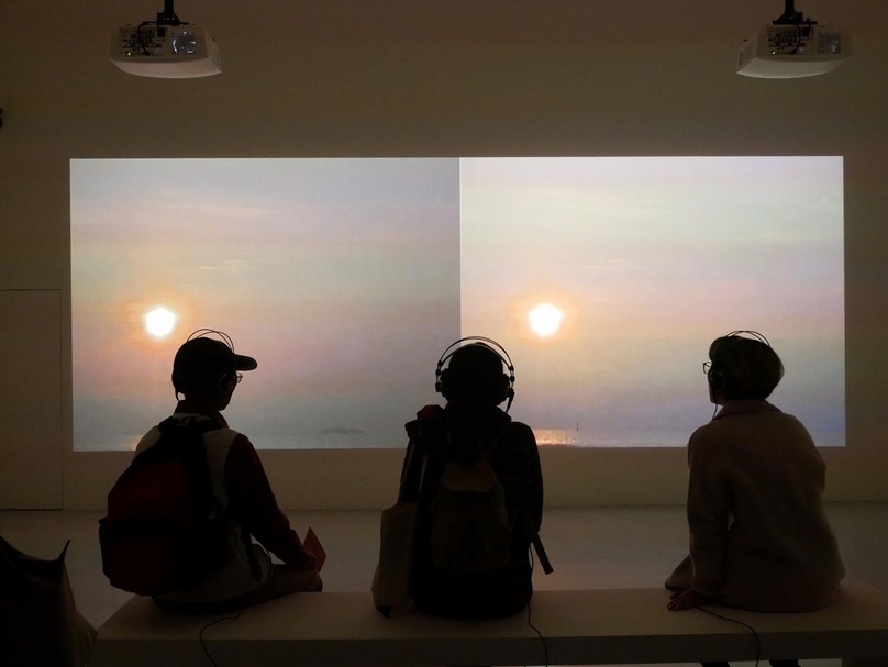 「阿比查邦．韋拉斯塔古：狂中之靜」於臺北市立美術館展覽現場。（本刊資料室）