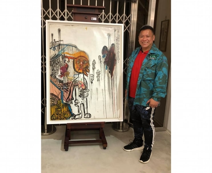 洪易美術館於2020年2月正式開幕，藝術家與作品合影。（簡秀枝提供）