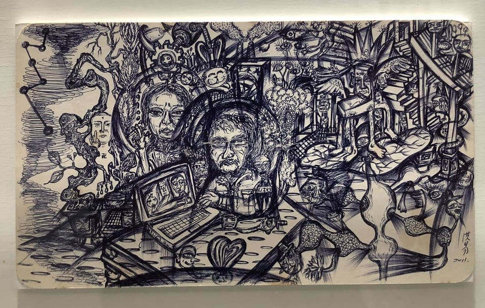 洪易美術館中，也呈現藝術家生命歷程中的不同創作面向，更有著少見的寄情愁緒的手繪塗鴉手稿。（簡秀枝提供）