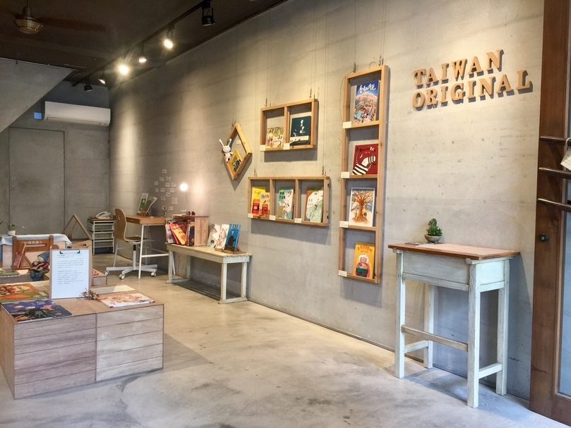 「2019年台灣原創繪本回顧展」展區照片 （圖片來源：蒲公英故事閱讀推廣協會）