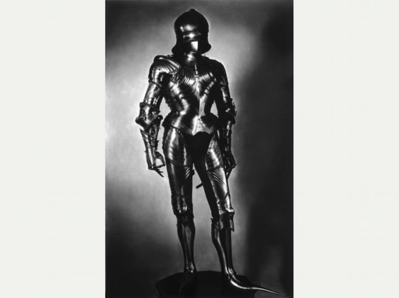 羅伯特．隆戈（Robert Longo）《未命名（亞當）》（Untitled [Adam] ），紙、炭筆，243.8 x 152.4cm，2012。（薩德斯．侯巴克畫廊提供）