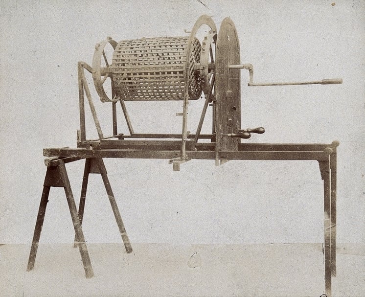 威尼斯黑死病隔離醫院用以消毒衣物的裝置。（By Wellcome Collection，CC BY 4.0）