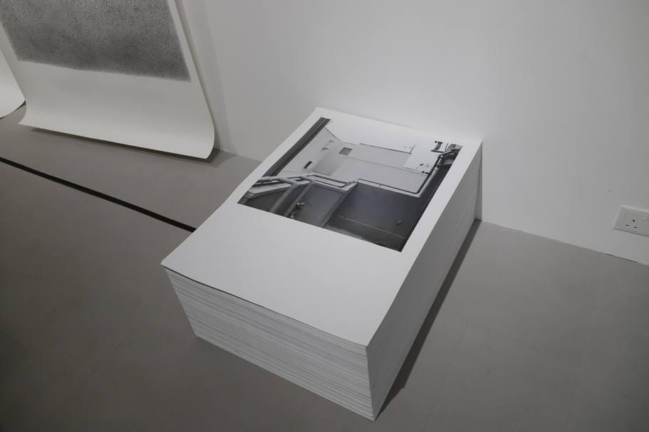 馬琼珠於光影作坊的個展「詩,每天,死亡」展覽現場。 (光影作坊提供)