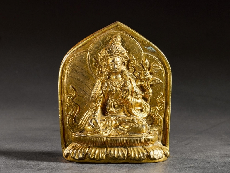 清（1644－1911）《白度母鎏金銅像》，高9.1公分，上海博物館藏。（佛光山佛陀紀念館提供）