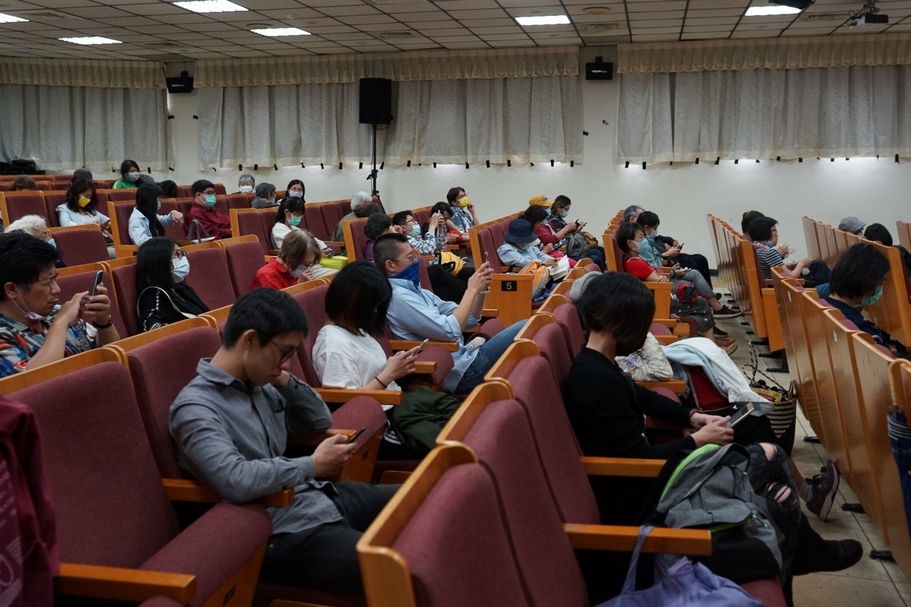 嘉義國際藝術紀錄影展於嘉義市文化局演講廳之放映現場。（嘉義國際藝術紀錄影展提供）