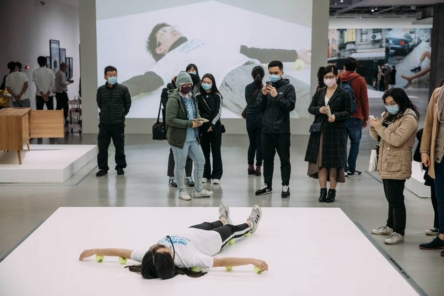 「一分鐘台北：歐文．沃姆個展」展覽現場。（臺北市立美術館提供，攝影／蔡耀徵）