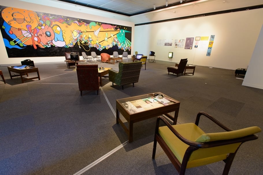 「造音翻土——戰後台灣聲響文化的探索」展覽，於高美館展場「地下社會」展區，2014。（立方計劃空間提供）