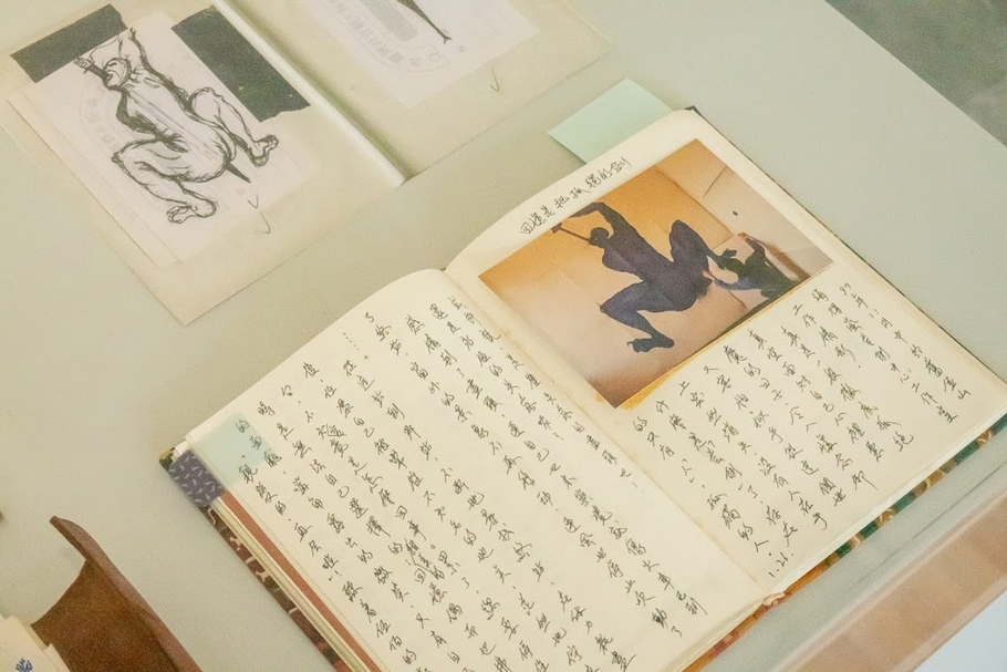 「姚瑞中：犬儒共和國」中展出「天外天」等系列之大量創作手稿。（攝影／王士源）