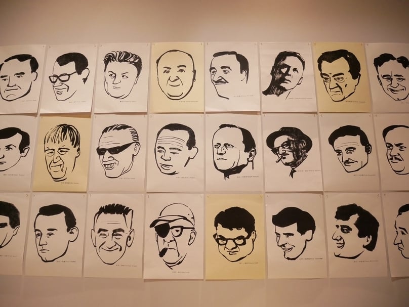 黃華成（1935-1996），生於中國南京，1949年舉家遷至台北定居，1954年進入台灣師範大學藝術系，在學期間展現獨樹一格的藝術觀念，1960年代起實踐橫跨多種領域，舉凡繪畫、文學、廣告、設計、現成物、裝置、觀念藝術、劇場、實驗電影等等皆有涉獵。（攝影／張玉音）