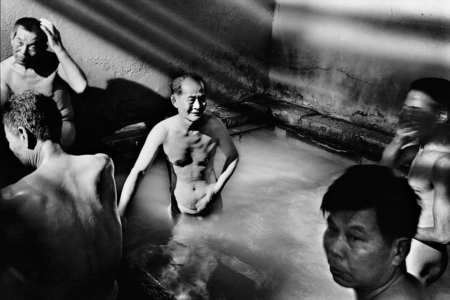 張照堂，《我們的天空》臨時演員，北投，1986。（張照堂提供）