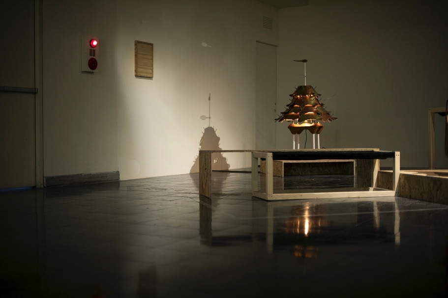 彭譯毅作品《兜》展覽現場。（國立臺灣工藝研究發展中心提供）
