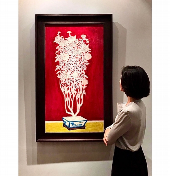 常玉的「紅底青花盆」花卉系列之《青花盆中盛開的菊花》（1940至1950年代作）時隔15年再次上拍，，預估價：6,000萬 至 8,000萬港元（約為2.3億至3億新台幣）。（佳士得提供）