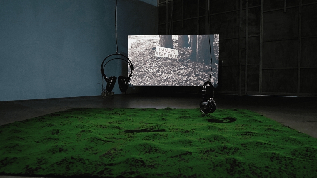陳俊宇，《煙花》，錄像裝置，尺寸依場定而定，2019。（臺北數位藝術中心提供）