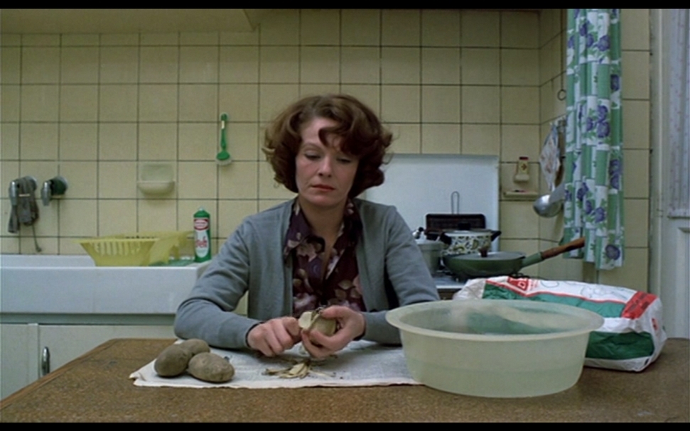 香妲阿克曼,《珍妮德爾曼》,35mm,彩色,200分鐘,1975。(擷取自電影《珍妮德爾曼》)