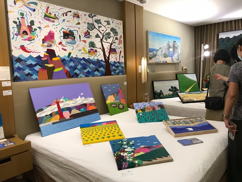 藝星藝術中心展位一景。（本刊資料室）