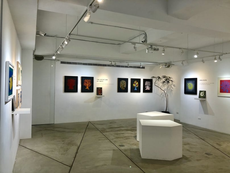 展場以三本書的作品為主軸，也有幾幅其他書籍的圖畫，等大家來展場欣賞唷~