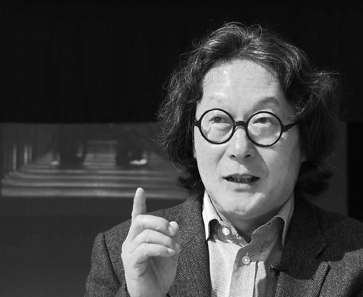 再利用的磨砂表面：徐冰的檔案活動，或曰介入美學