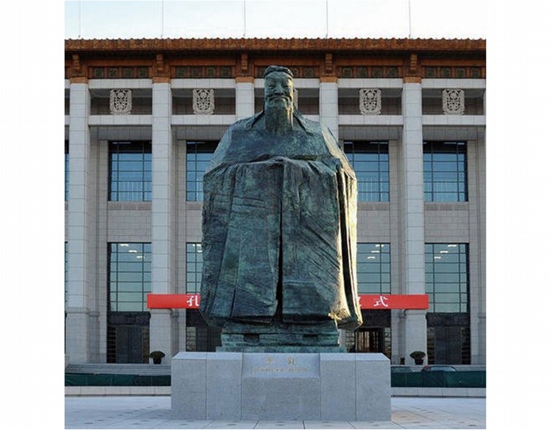 原本放在天安門廣場的孔子像。（網路圖片）
