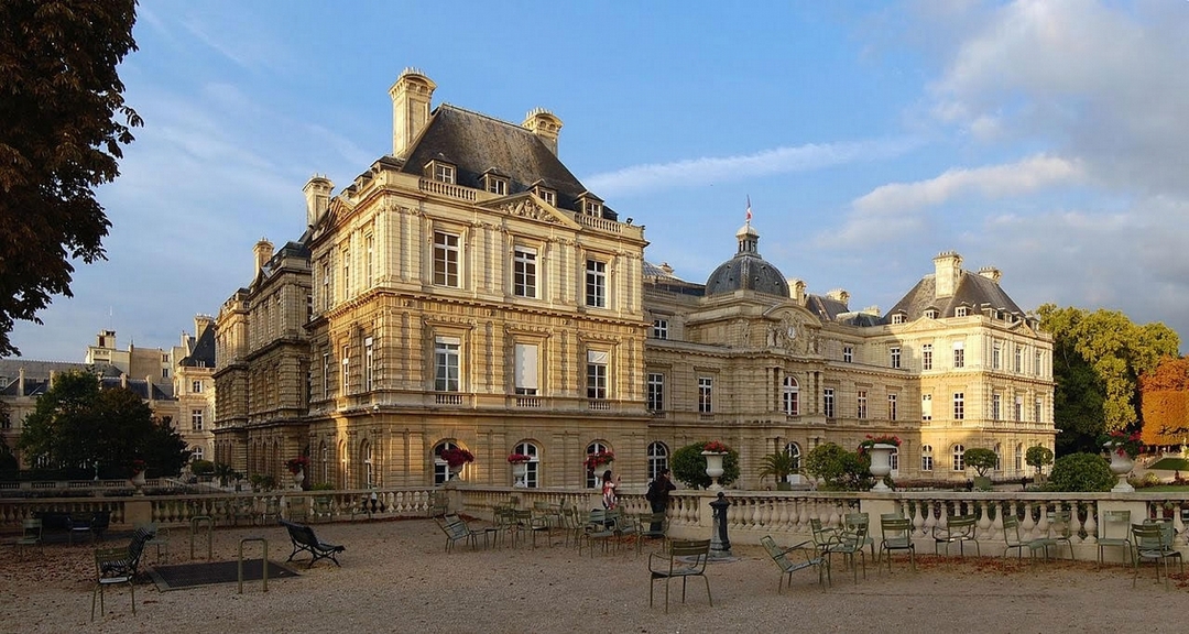 位於巴黎，建於1615年的盧森堡宮（Palais du Luxembourg）。（取自網路）