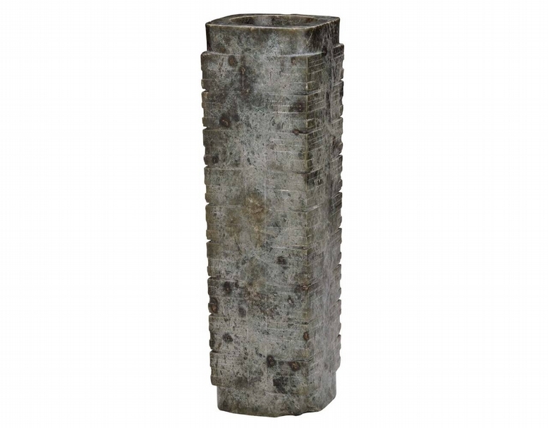 圖8 新石器時代約公元前3000－2000年間，良渚文化〈玉琮〉，館藏編號1950.526。（©The Art Institute of Chicago）