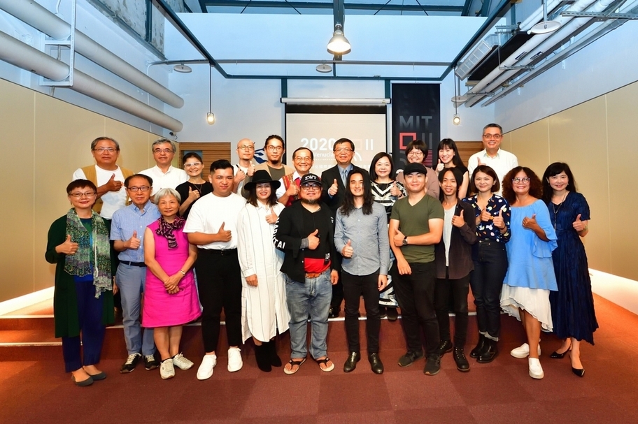 8月28日記者會現場留影。（中華民國畫廊協會提供）