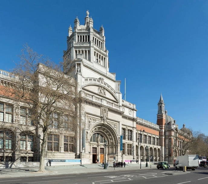 英國倫敦維多利亞與亞伯特博物館（Victoria and Albert Museum）外觀。（攝影／Diliff，CC BY-SA 3.0）