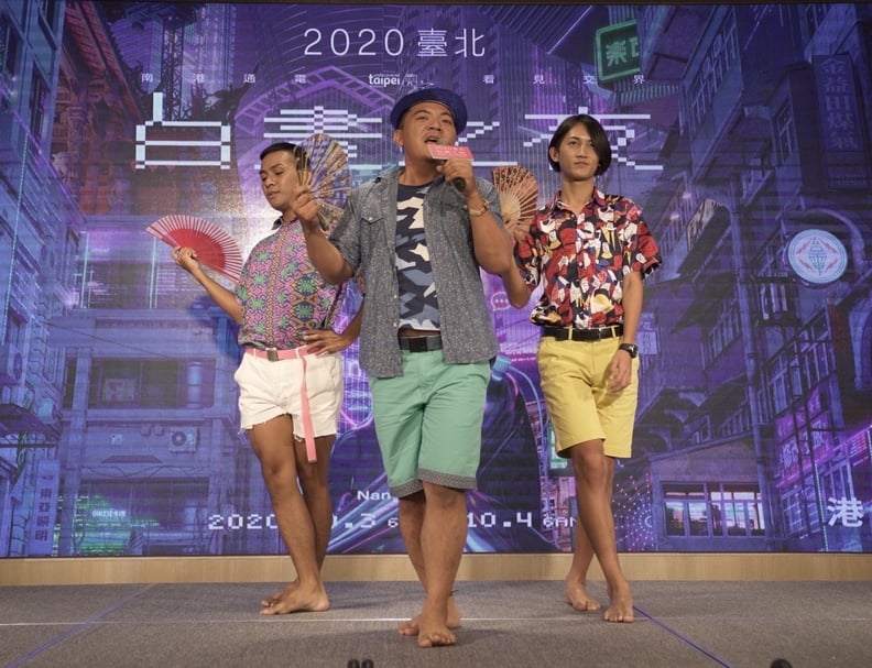 020臺北白晝之夜開場表演團隊TAI身體劇場帶來《金曲大報時》演出。（白晝之夜提供）