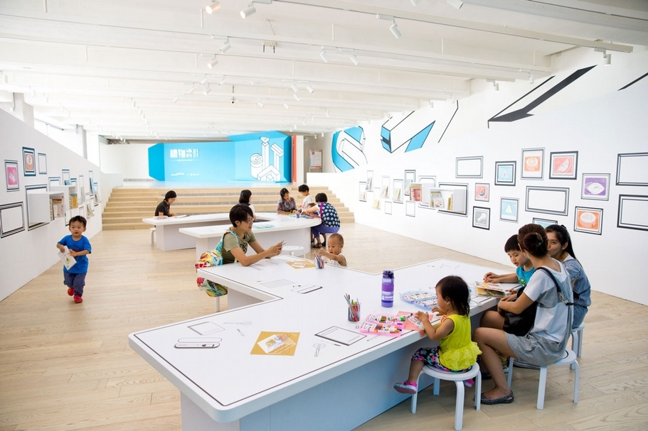 2014年兒藝重新開館展「禮物」場景。（臺北市立美術館提供）