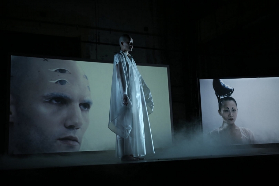 蘇匯宇的《The White Waters》去年11月於「Performa 19」演出現場。(攝影/Paula Court,© Performa)