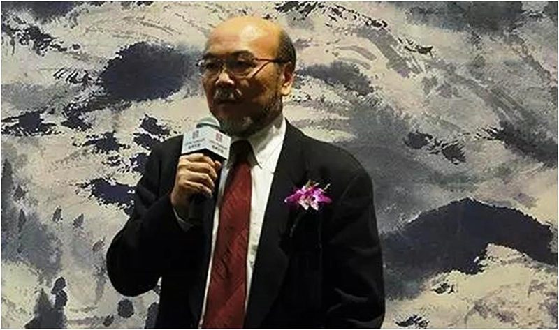 香港梅潔樓創辦人羅仲榮致辭。
