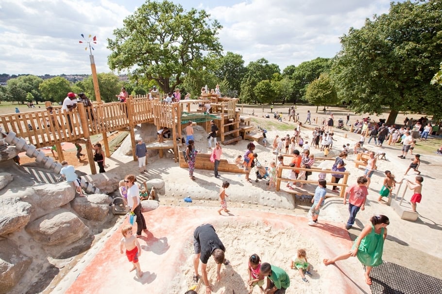 沙與水是最好的遊戲素材(Norwood Park Playground) (照片來源：erectarchitecture)
