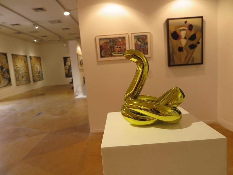 德里當代藝術週中傑夫．坤斯（Jeff Koons）的作品。（李奎壁提供，攝於德里，2019）