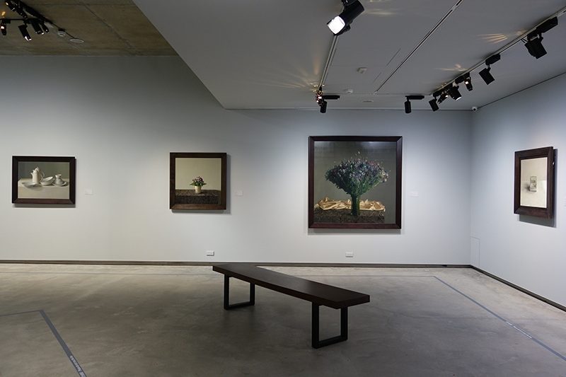 毓繡美術館「揭露．存在：顧何忠個展」現場。攝影：游如伶
