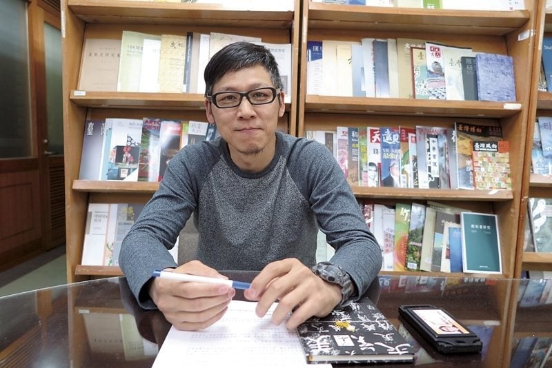 國立歷史博物館典藏組陳勇成。攝影∣鄭又嘉