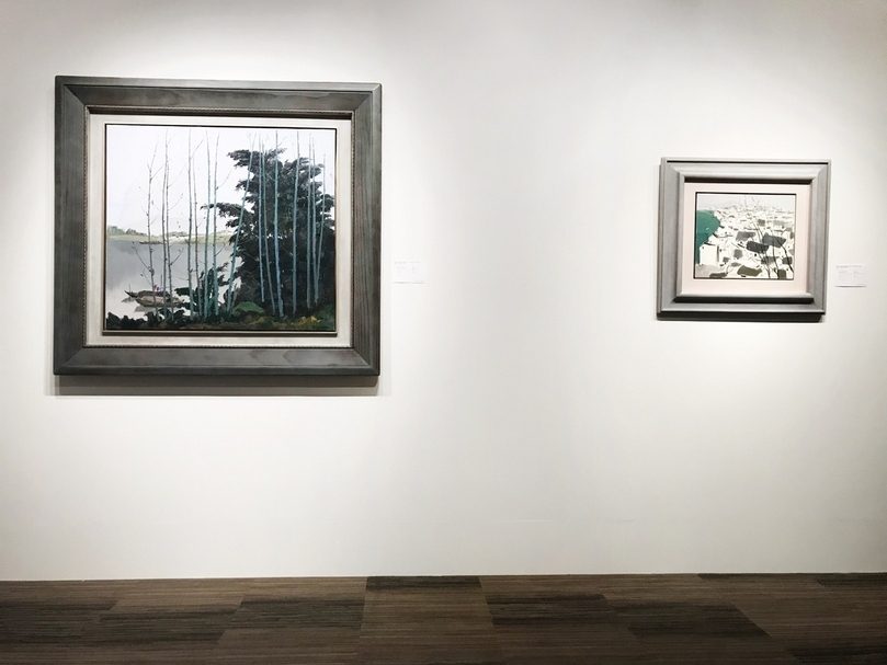 吳冠中作品，左：《灕江新篁》、右：《濱江城市富陽（江南小鎮）》。（攝影／楊椀茹）