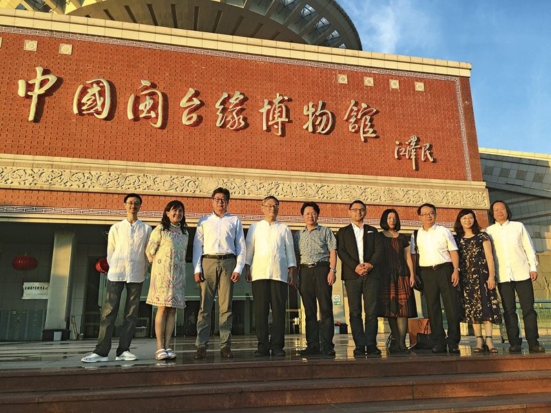 8月27日至10月29日中國閩台緣博物館「行雲流水─閩台書法五百年特展」展出144件書畫名品，以福建先賢書法為主。圖︱何創時書法藝術基金會