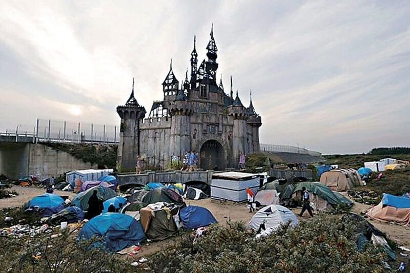 Dismaland移至法國Calais的模擬圖。