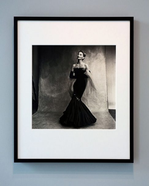 Irving Penn為Lisa Fonssagrives-Penn所攝經典作品。PHOTO/ Getty