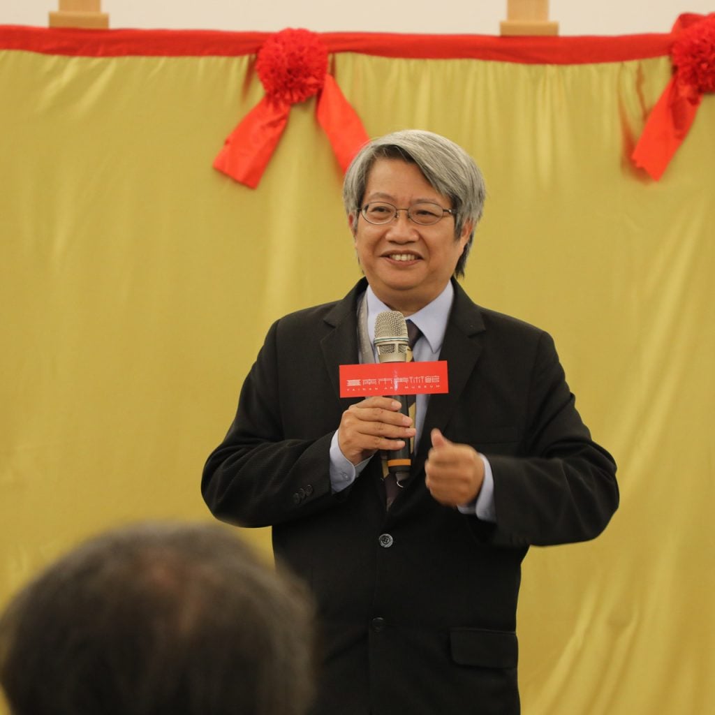 01-南美館潘襎感謝姚旭燈將畫留南美館