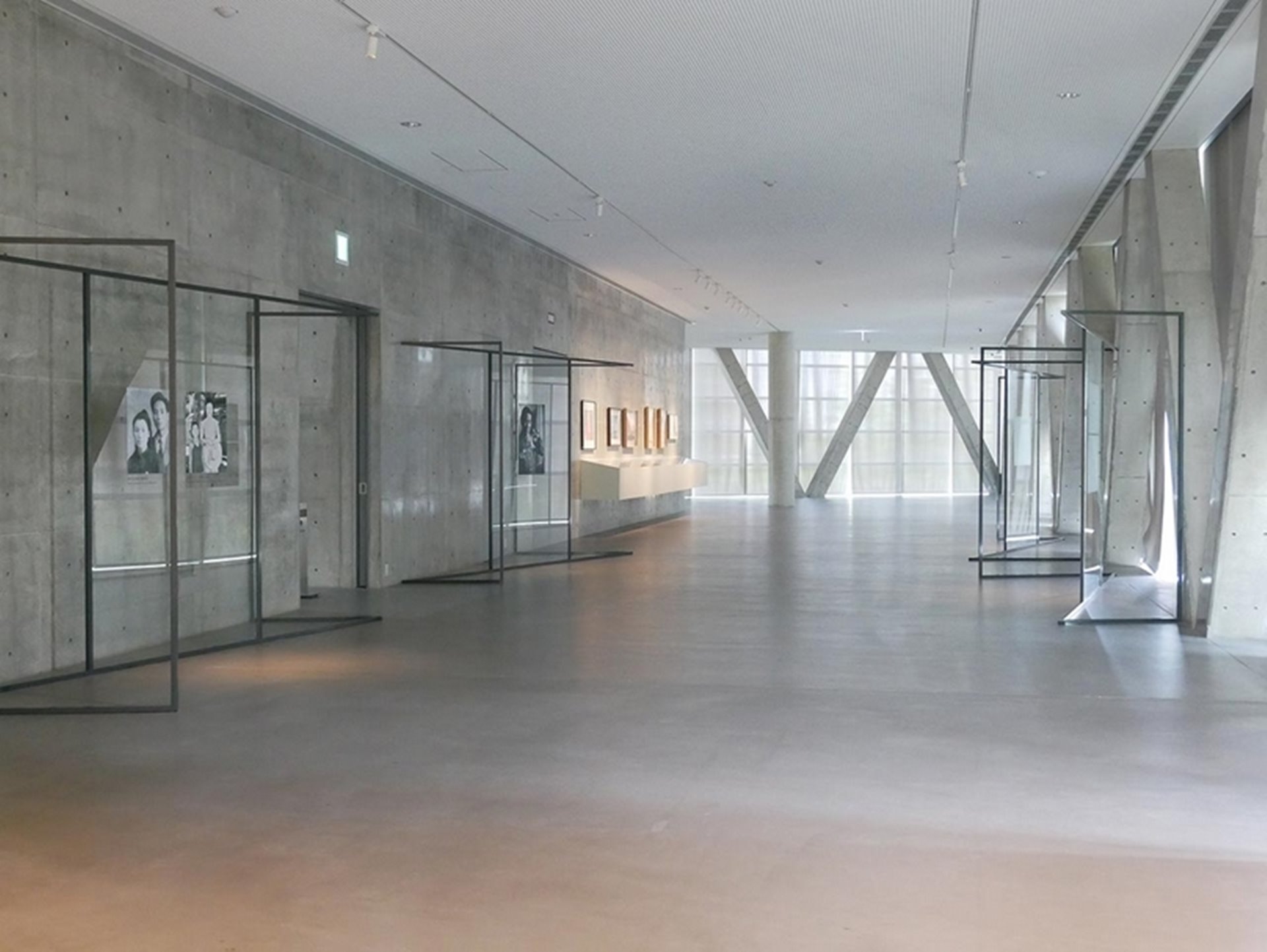 「遠方的行星：趙春翔藝術展」於亞洲大學現代美術館展覽現場。（攝影／張玉音）
