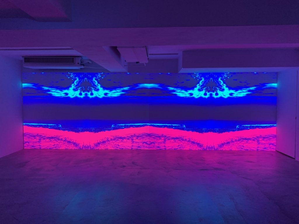 繪畫於數位藝術中如何魂牽夢縈？「編碼與解碼—黃裕雄個展」中媒介與個人生命的雙重回返