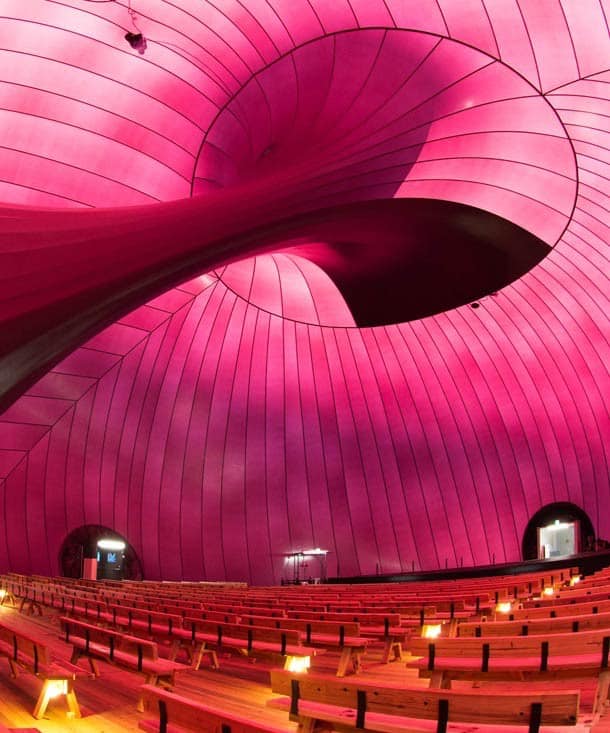 ARK NOVA內部。（courtesy of Arata Isozaki + Anish Kapoor）