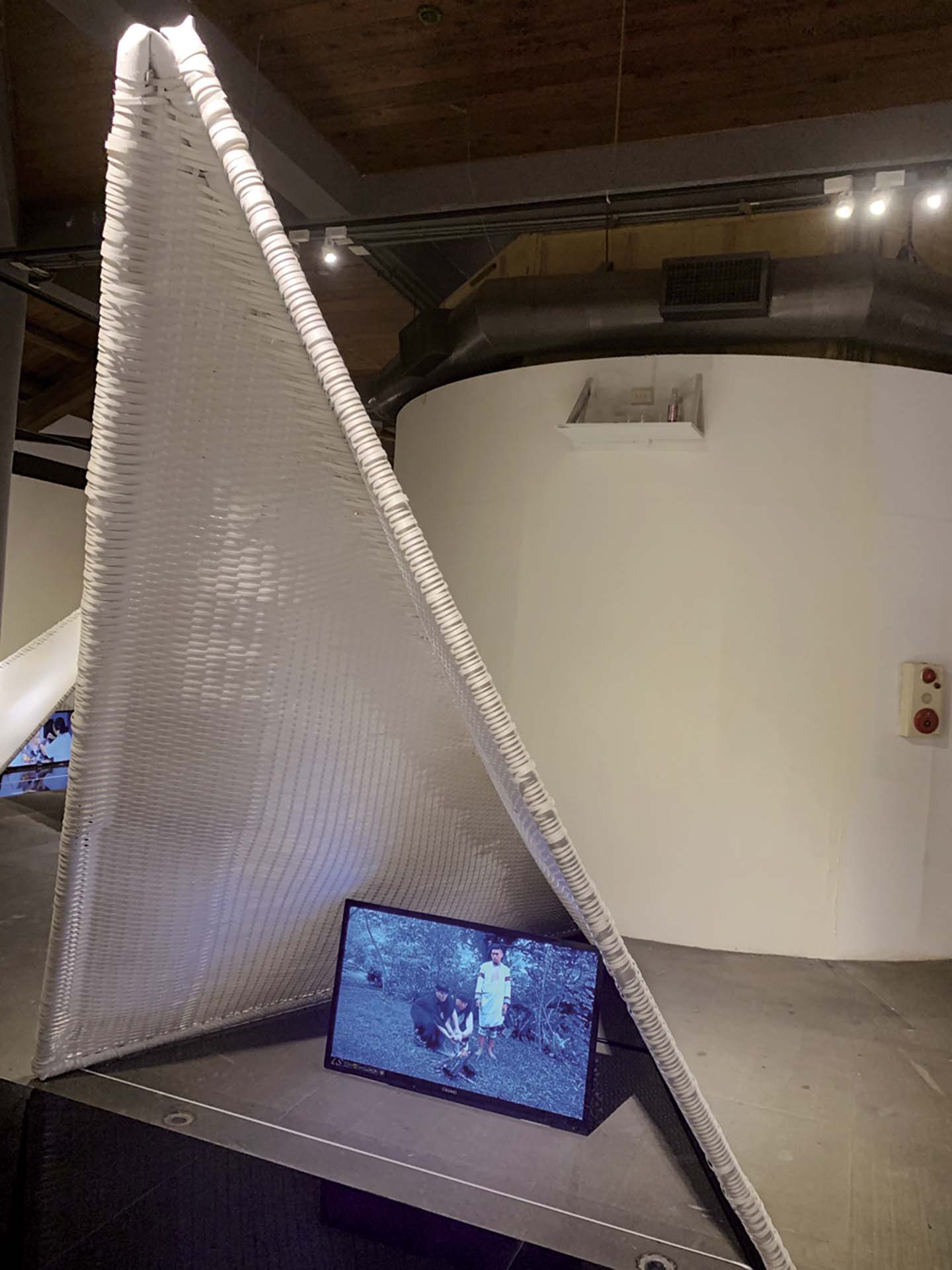 東冬.侯溫作品《3M,熟 mhada》(2018)。(原住民族委員會原住民族文化發展中心提供)