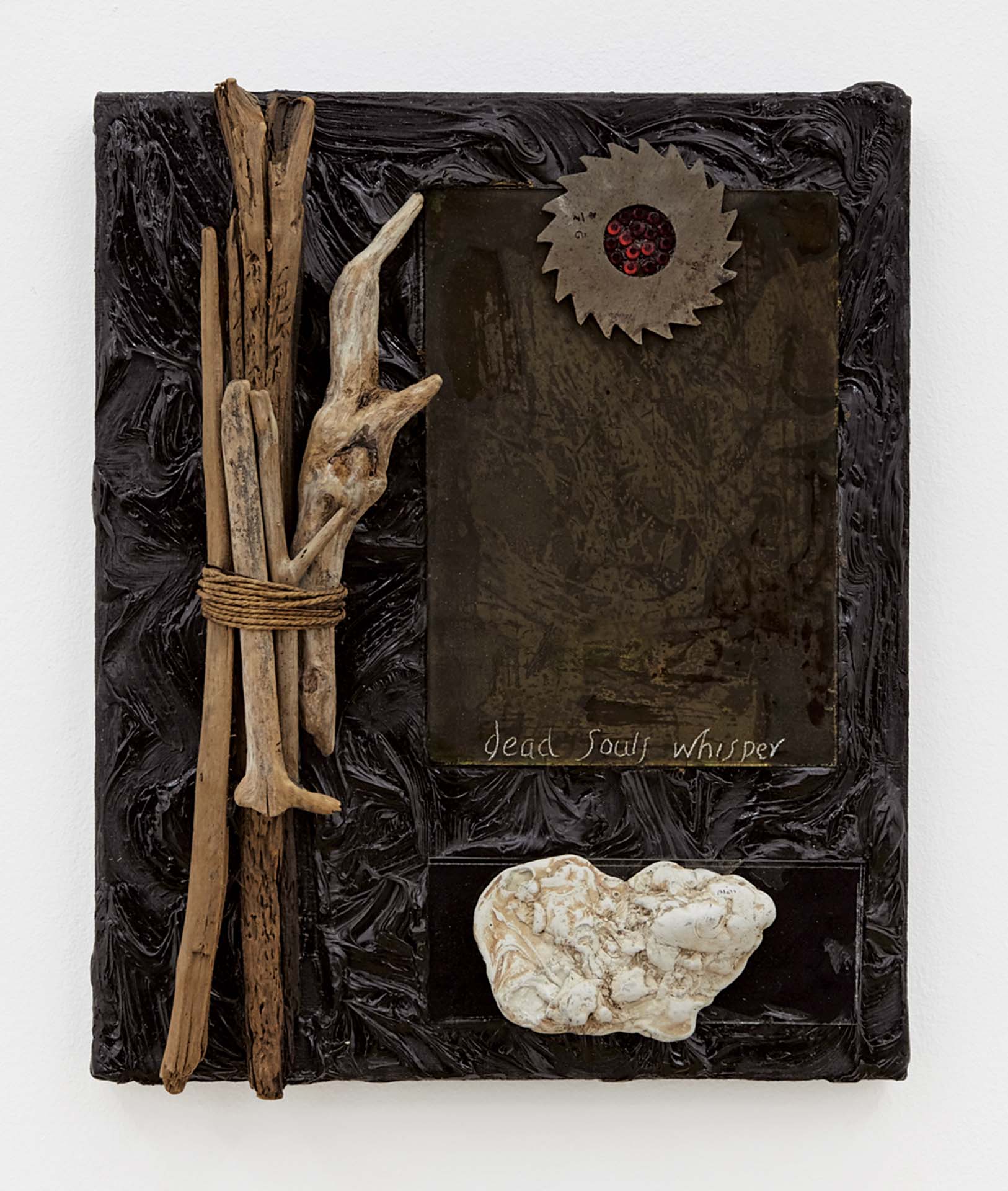德瑞克．賈曼，《死靈低語》，油彩、複合媒材、畫布，30.5×25.4cm，1987。（courtesy Keith Collins Will Trust and Amanda Wilkinson, London）