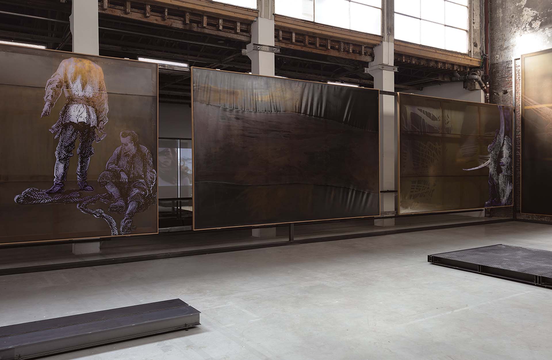 安．伊姆霍夫作品《街道》（Street，2021）於「靜物」展覽現場。（攝影／Aurélien Mole，藝術家Galerie Buchholz及Sprüth Magers提供）