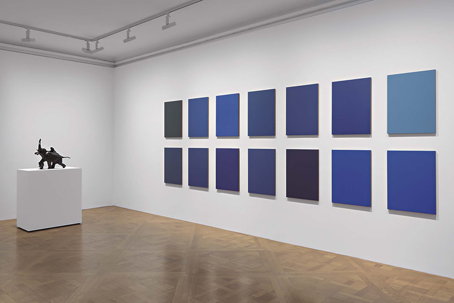 謝麗.利文2019年於卓納畫廊紐約空間個展「Sherrie Levine: After Reinhardt」展覽現場。(卓納畫廊提供)