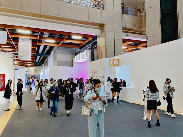 藝術受眾幅度擴大，人氣買氣均漲：ART TAIPEI 2022台北藝博銷售捷報總盤整