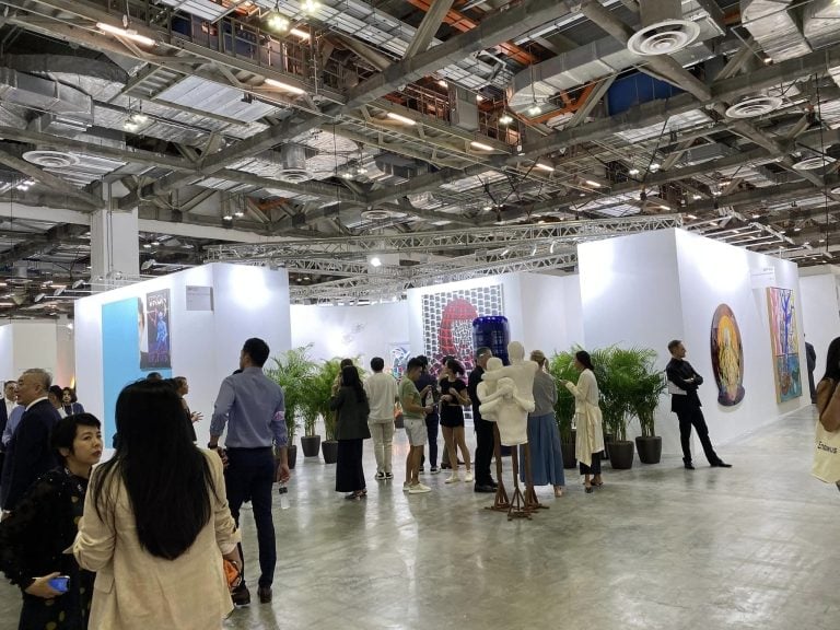 錨定東南亞受眾，直擊首屆新加坡藝博會ART SG開幕現場