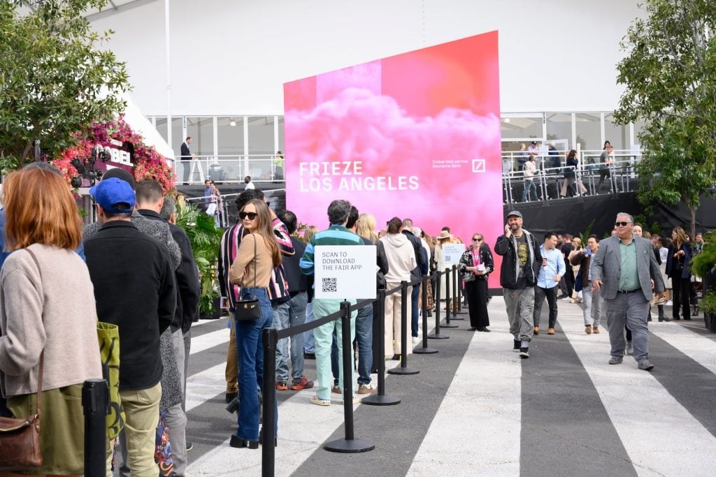 洛杉磯斐列茲藝博會2023：VIP換人當？國際藝博會擁抱公眾影響力，將如何改變藝術交易結構？